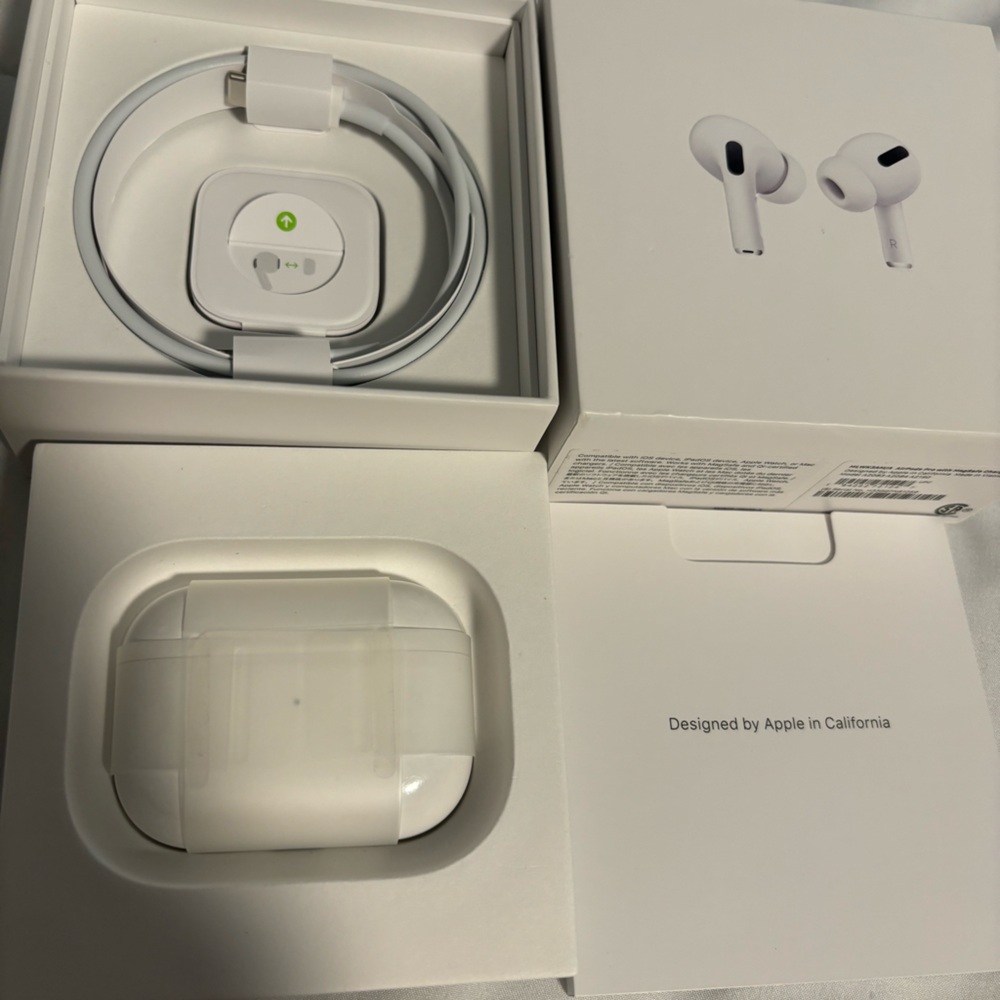 Airpods Pro 2nd gen Magsafe